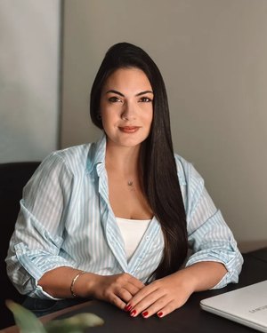 Drª. Mariana Mundin